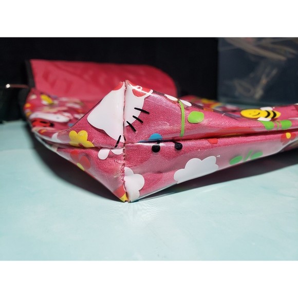 Hello Kitty Sanrio Girls Crossbody Messenger Bag Pink Rainbow GUC Strap - Picture 8 of 11